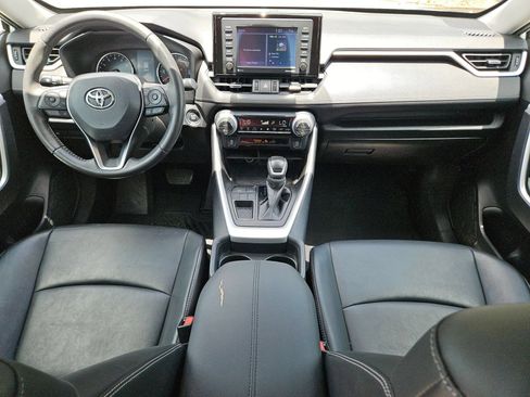 Used 2021 Toyota RAV4 XLE Premium FWD image 16