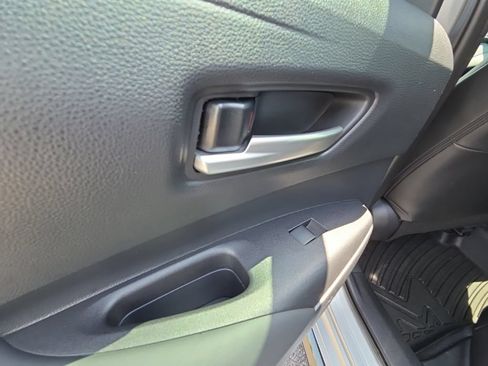 Used 2025 Toyota Corolla XSE FWD image 15