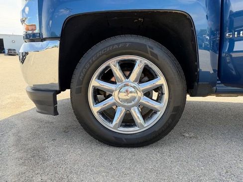 Used 2017 Chevrolet Silverado 1500 W/T w/ Chrome Bumper Package AWD/4WD image 30