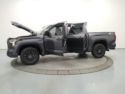 Used 2024 Toyota Tundra SR5 w/ SR5 Convenience Package AWD/4WD image 12