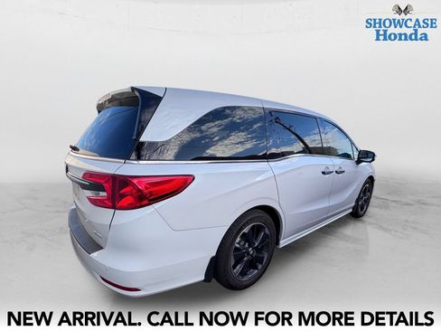 Used 2023 Honda Odyssey Elite image 5