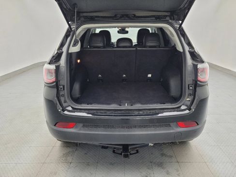 Used 2018 Jeep Compass Limited w/ Navigation Group image 29