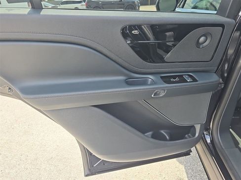 New 2025 Lincoln Aviator 2WD w/ Equipment Group 101A image 11