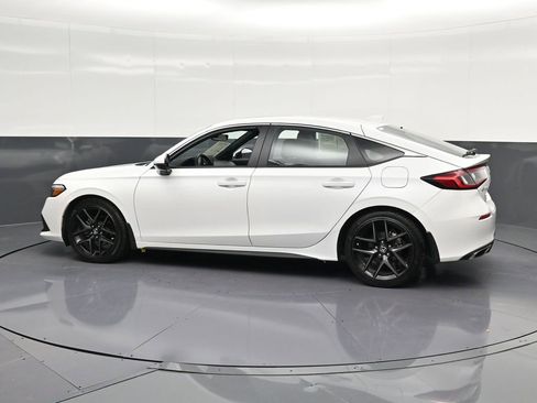 Used 2024 Honda Civic Sport Touring image 8