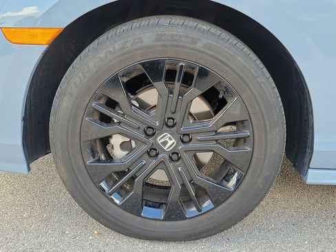 Certified 2025 Honda Odyssey Sport-L image 8