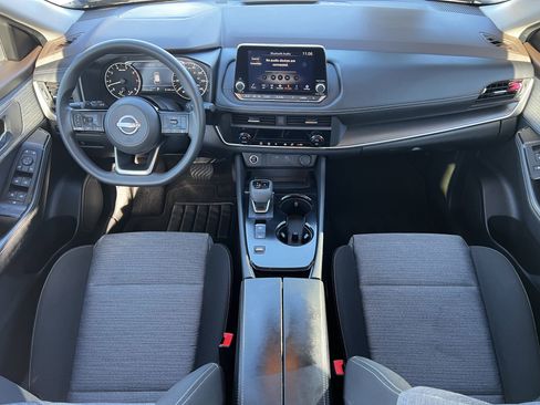 Certified 2023 Nissan Rogue SV image 18