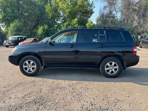 Used 2004 Toyota Highlander 4WD V6 image 2