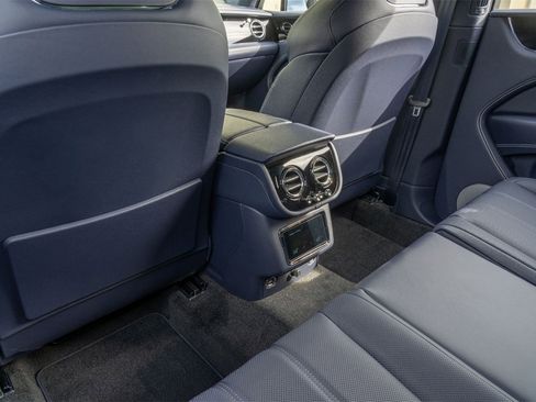 New 2025 Bentley Bentayga image 26