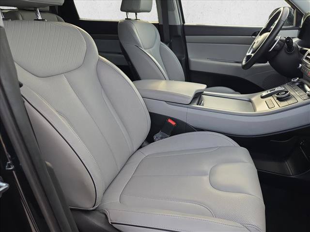 Used 2025 Hyundai Palisade SEL FWD image 15