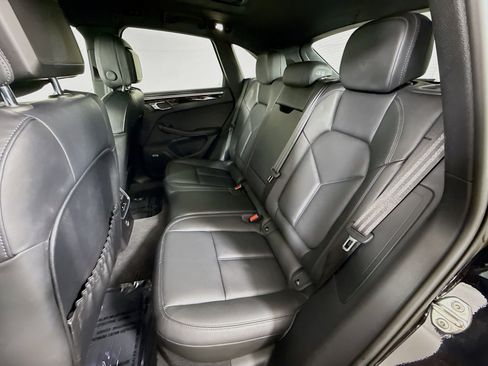Certified 2023 Porsche Macan Turbo AWD/4WD image 22