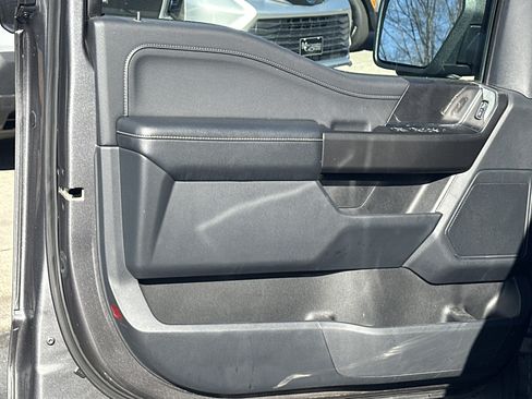 Used 2022 Ford F150 XLT w/ Equipment Group 302A High image 11