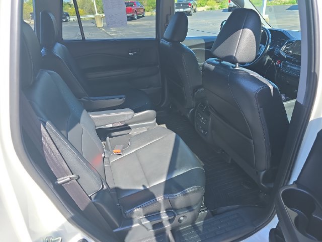 Used 2019 Honda Pilot Touring image 14