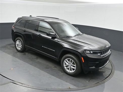 New 2025 Jeep Grand Cherokee Laredo image 27