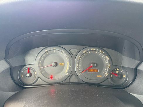 Used 2004 Cadillac SRX RWD image 28
