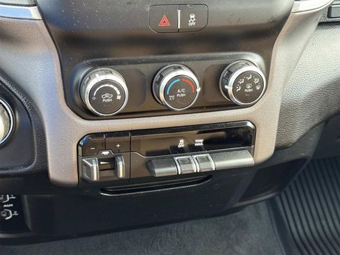 Used 2021 RAM 1500 Big Horn image 32