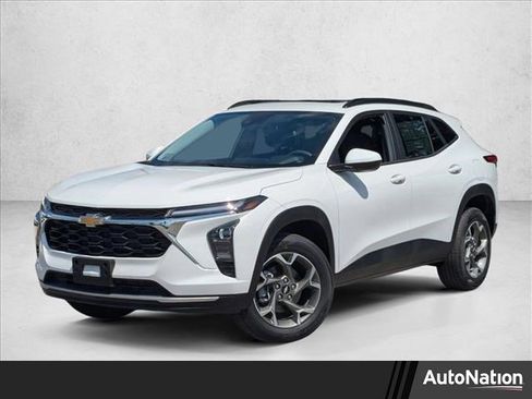 New 2026 Chevrolet Trax LT w/ Sunroof Package FWD image 1