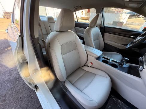 Used 2020 Nissan Altima 2.5 S FWD image 14