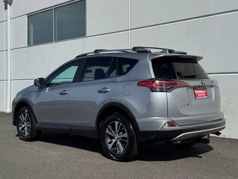 Used 2016 Toyota RAV4 XLE AWD/4WD image 5