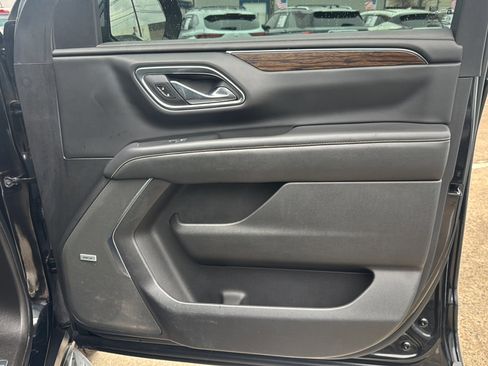 Used 2021 Chevrolet Tahoe Premier image 18