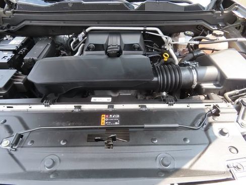 Used 2025 GMC Canyon Elevation w/ Convenience Package AWD/4WD image 13