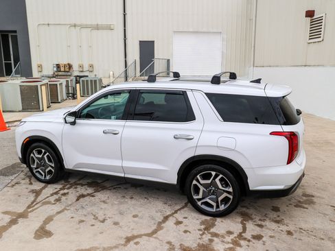 Used 2024 Hyundai Palisade Limited image 11
