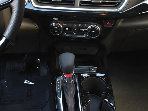 New 2026 Chevrolet Trax RS w/ Sunroof Package image 16