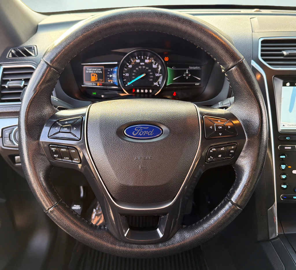 Used 2017 Ford Explorer Limited AWD/4WD image 28