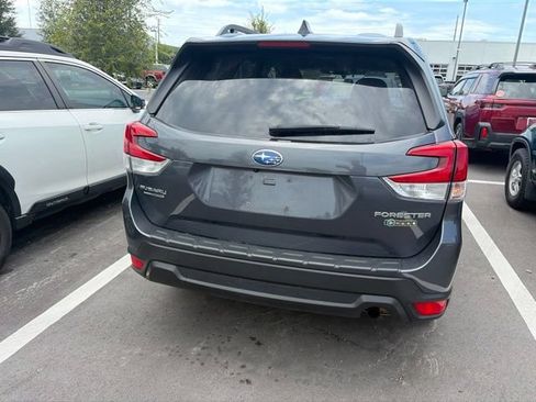 Used 2024 Subaru Forester Premium AWD/4WD image 4