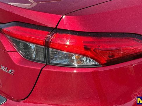 Used 2022 Toyota Corolla XLE image 32