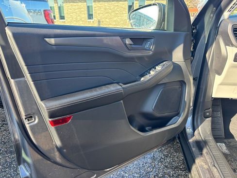 New 2026 Ford Escape Active w/ Tech Pack #1 AWD/4WD image 18
