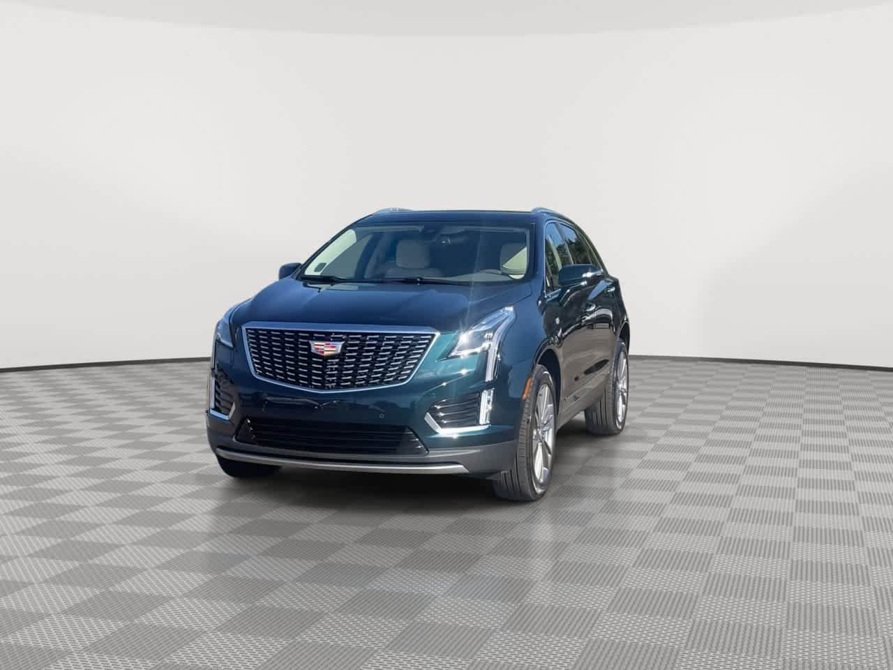 Certified 2024 Cadillac XT5 Premium Luxury FWD image 3