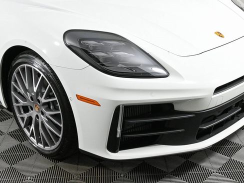 New 2025 Porsche Panamera 4 image 39