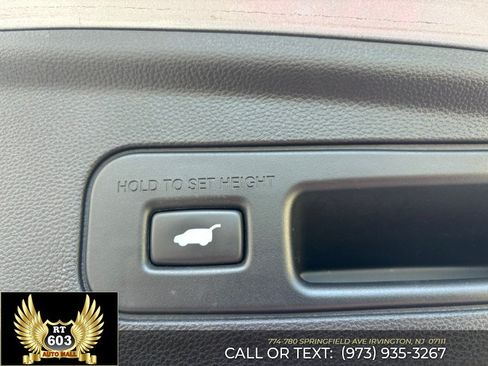 Used 2022 Acura MDX w/ Technology Package AWD/4WD image 8