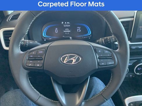 New 2026 Hyundai Venue SEL FWD image 5