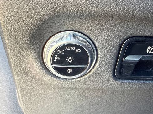Used 2022 Mercedes-Benz EQS 580 4MATIC Sedan image 28