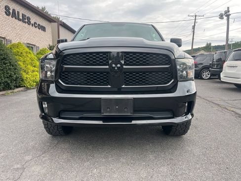 Used 2016 RAM 1500 Express w/ Black Ram 1500 Express Group AWD/4WD image 3