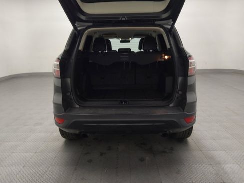 Used 2017 Ford Escape SE w/ Equipment Group 201A FWD image 29