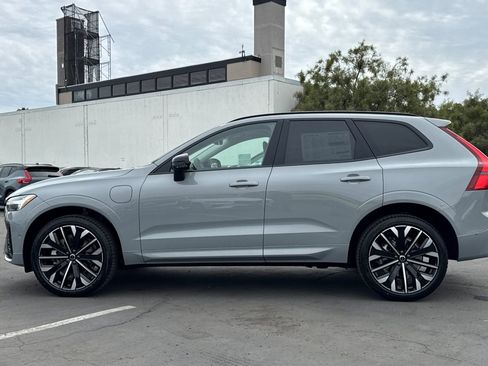 New 2026 Volvo XC60 T8 Ultra w/ Protection Package Premier AWD/4WD image 5