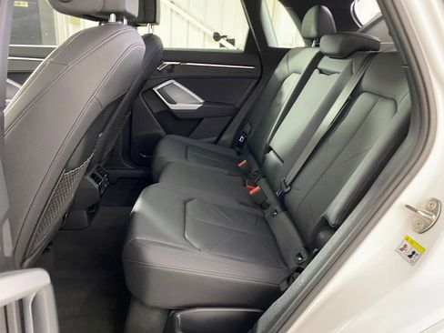 Used 2020 Audi Q3 2.0T Premium Plus w/ Premium Plus Package image 13