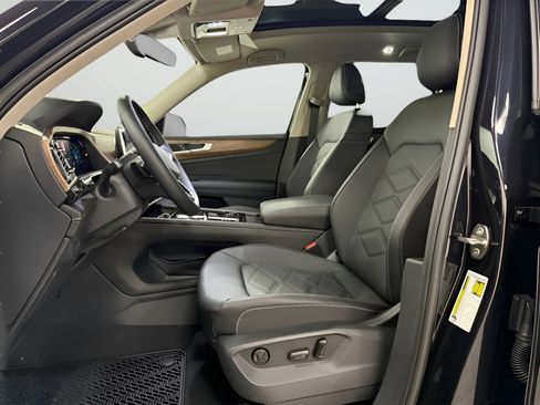 New 2026 Volkswagen Atlas SE image 18