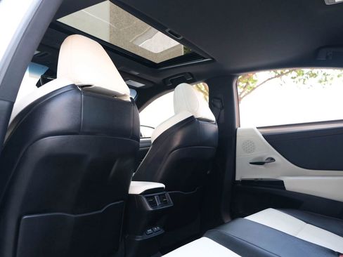 Used 2023 Lexus ES 350 F Sport image 25