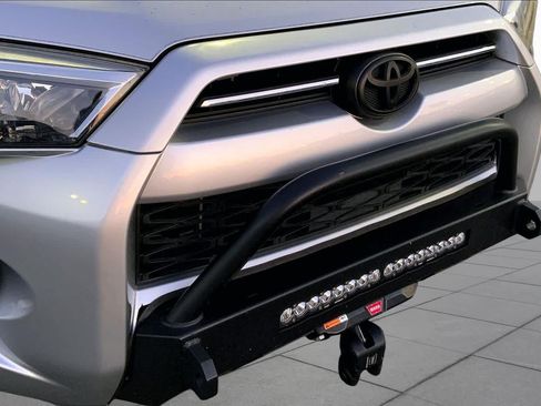 Used 2020 Toyota 4Runner TRD Off-Road Premium w/ Moonroof Package AWD/4WD image 29