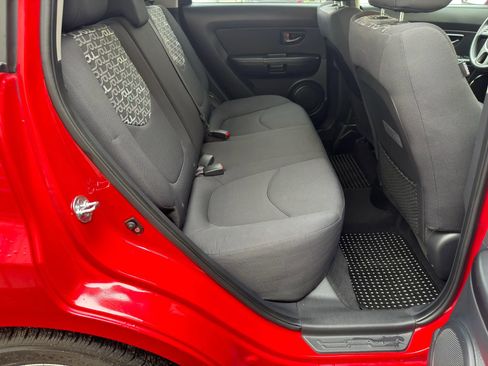Used 2011 Kia Soul + w/ Audio Pkg FWD image 16