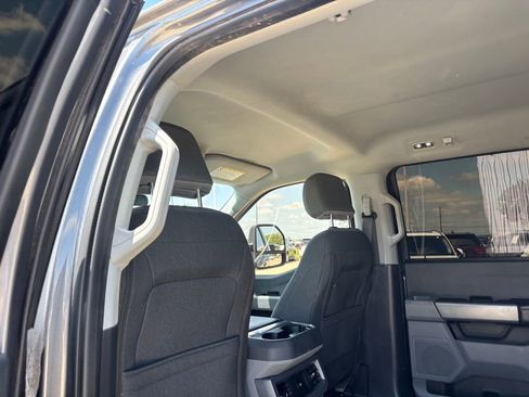 Used 2024 Ford F250 XLT AWD/4WD image 21