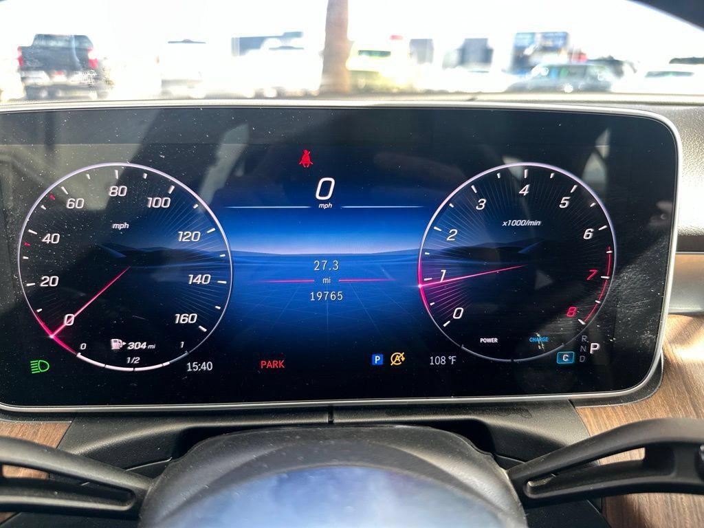 Used 2025 Mercedes-Benz C 300 4MATIC Sedan image 13