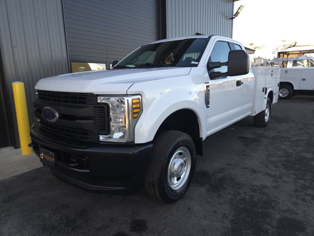 Used 2019 Ford F250 XL w/ Snow Plow Prep Package AWD/4WD image 2