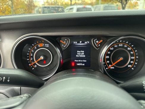 Used 2023 Jeep Wrangler Sport S image 12