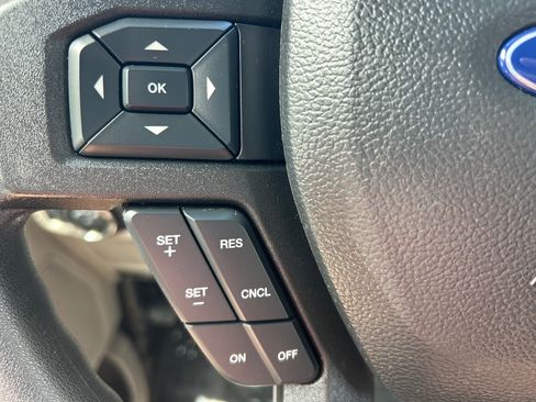 Used 2022 Ford F350 XLT w/ XLT Premium Package AWD/4WD image 23