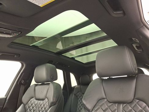 Used 2023 Audi SQ5 Premium Plus w/ Premium Plus Package AWD/4WD image 14