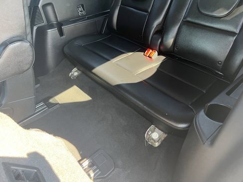 Used 2022 Ford Explorer Limited w/ Equipment Group 301A image 17